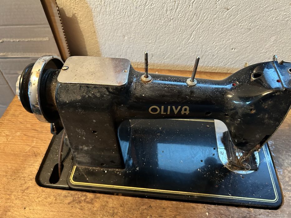 Maquina de costura antiga