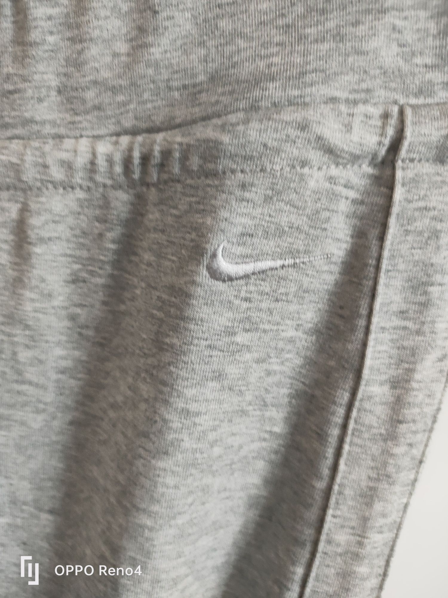 Damskie spodnie dresowe Nike S