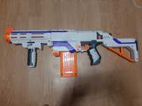 Pistolet Nerf elite retaliator