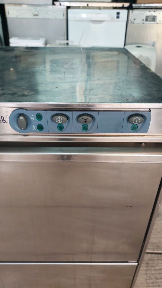 Професійна посудомийна посудомийка скломийка стаканомийка Multi GS16CL