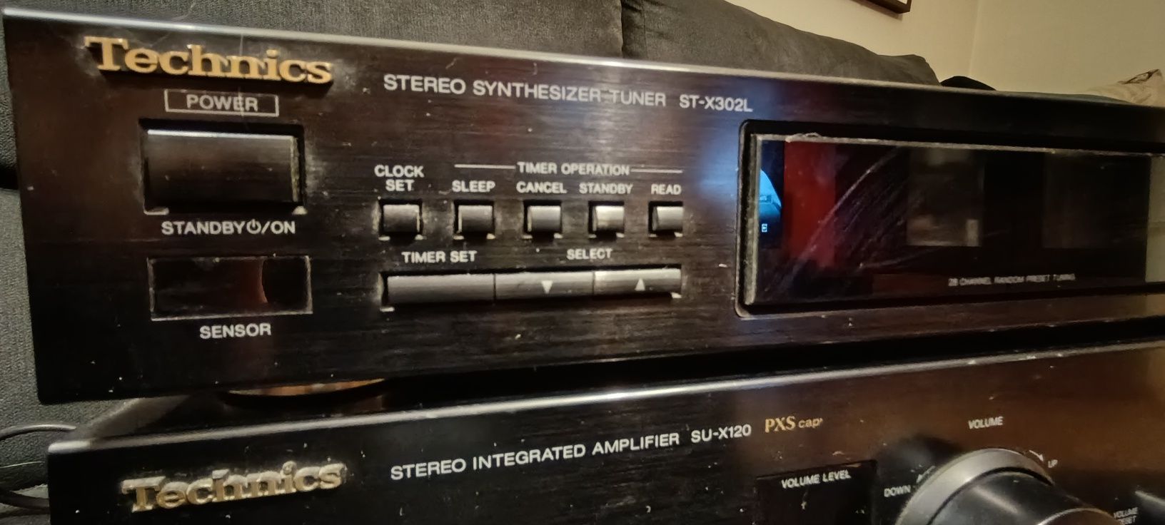 Amplificador e Radio Technics