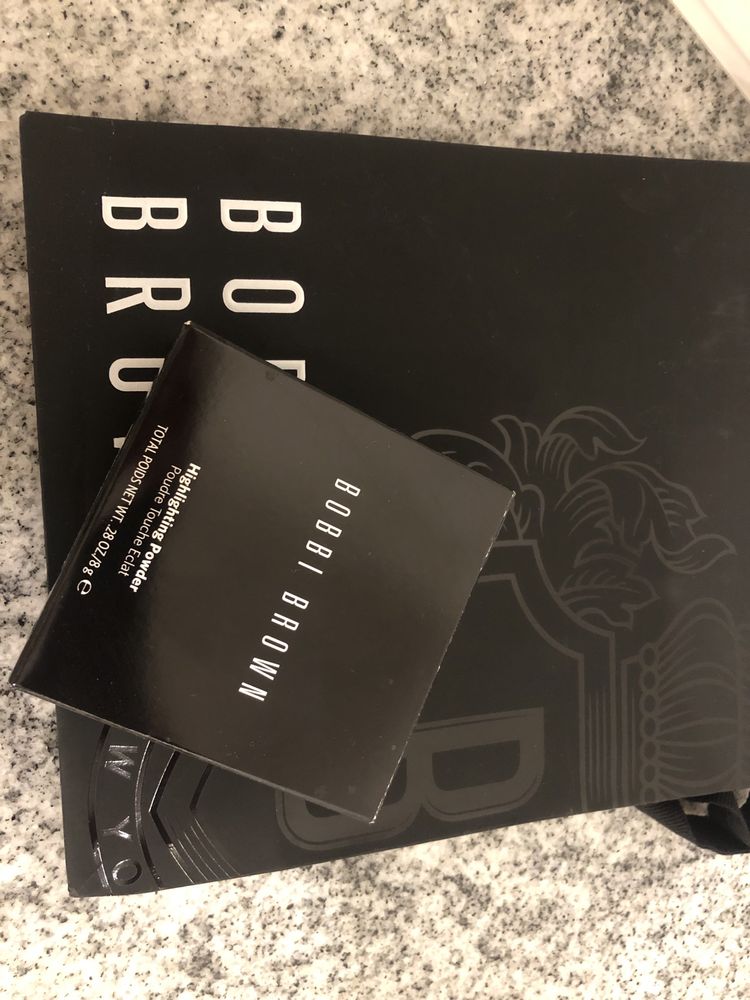 Rozświetlacz Bobbi Brown, nowy