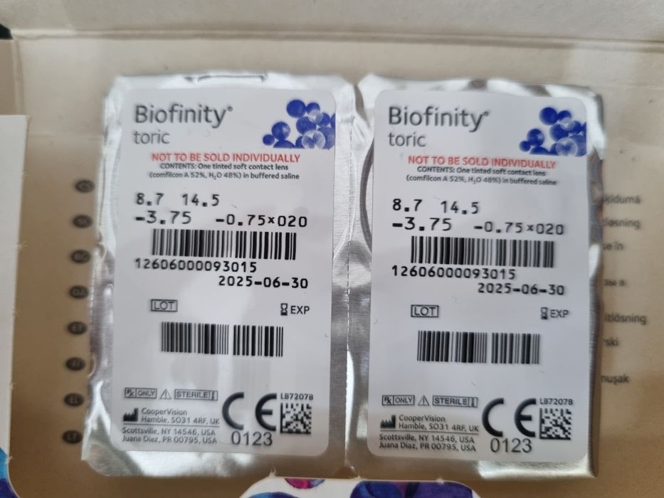 Soczewki Biofinity, MonoVision, Alcon, Acuvue -3,75/-0,75/020