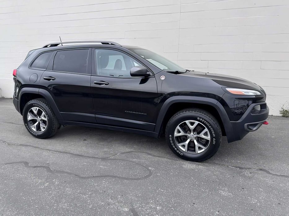 Jeep Cherokee      2016