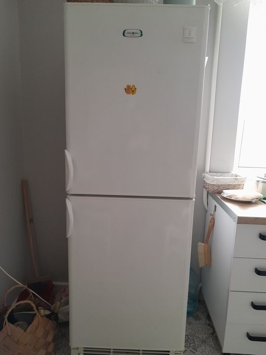 Холодильник Elektrolux