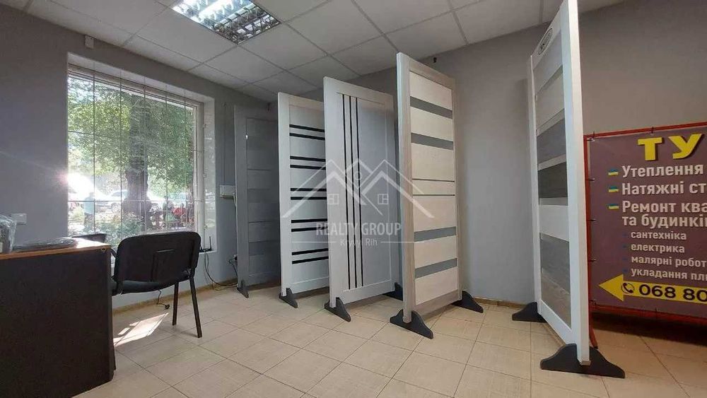 Продаж гарного приміщення під бізнес м-н Ювілейний поряд із ринком