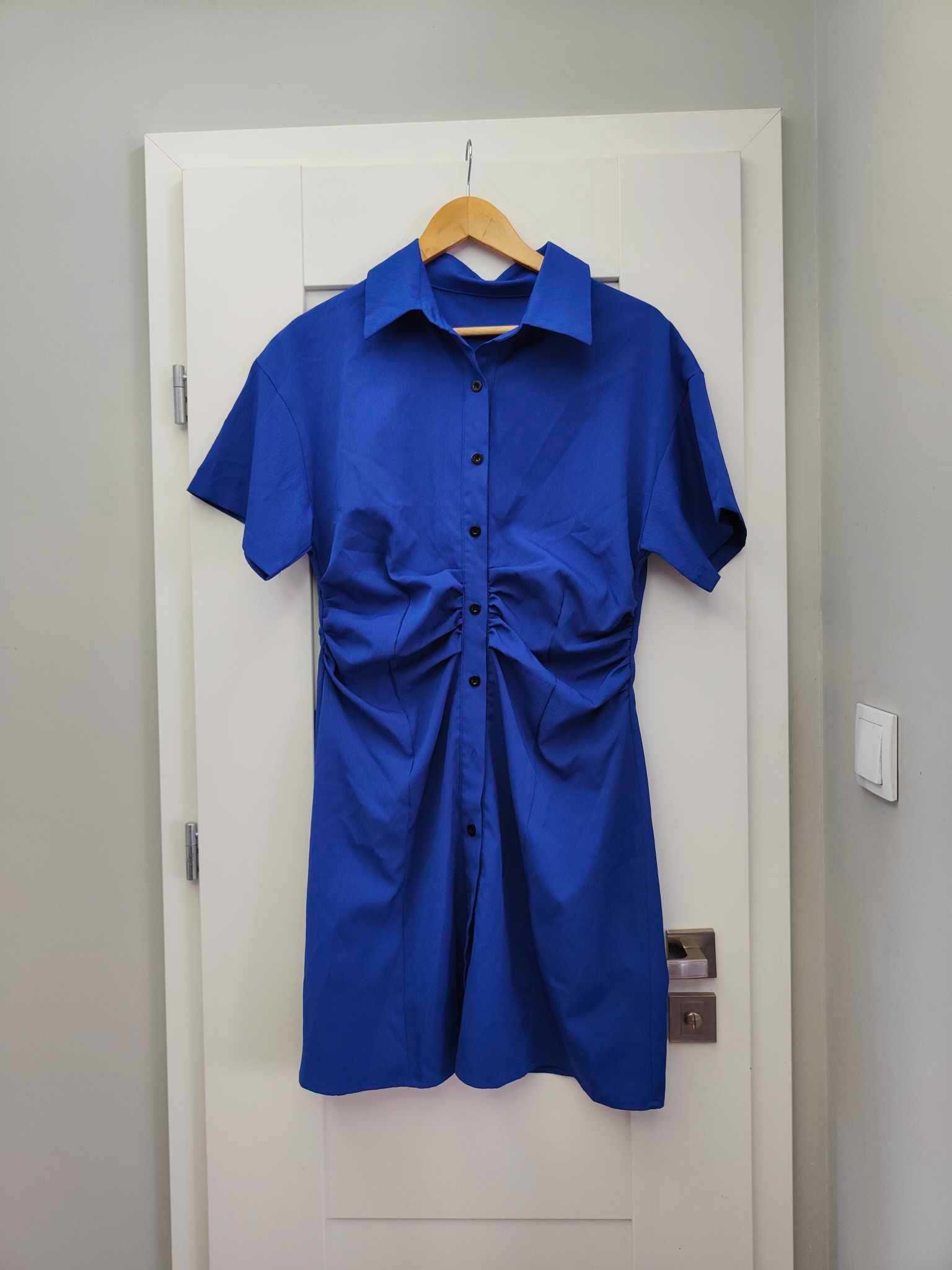 niebieska sukienka ciążowa chabrowa rozmiar M z krótkim rękawem