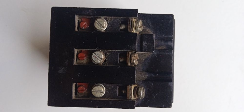 Автоматичний вимикач AE 2016