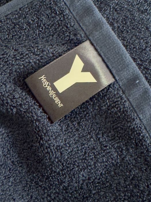 Toalha Yves SaintLaurent