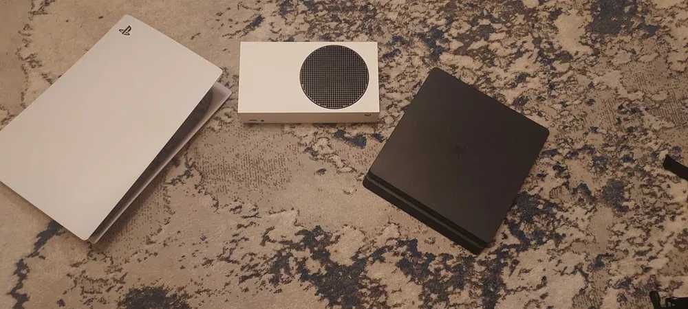 Profesjonalne czyszczenie konsol PS4,PS5,Xbox S/X Wymiana pasty i term