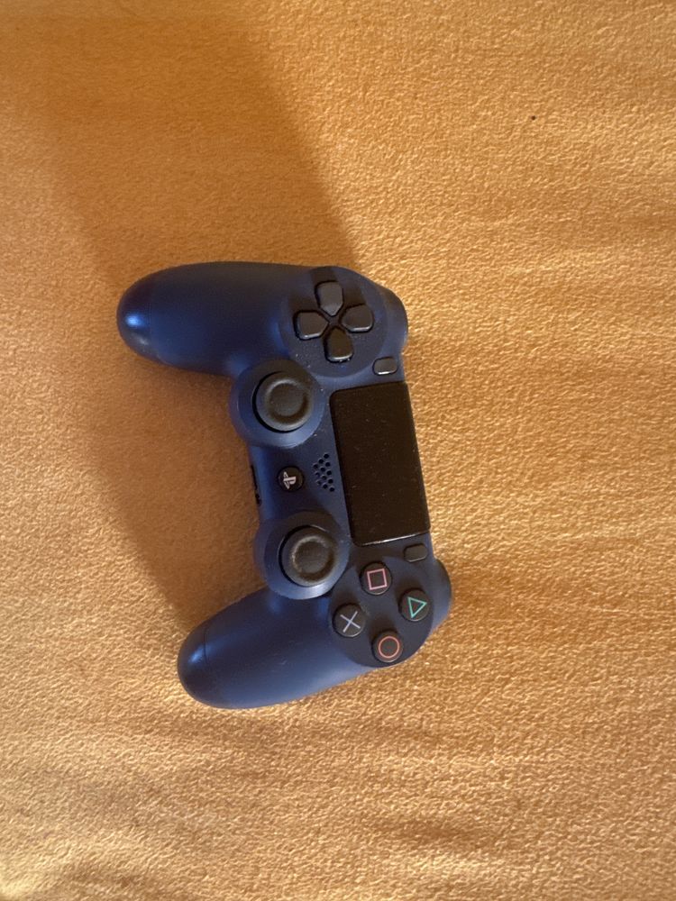 Vendo ps4 slim 500gb