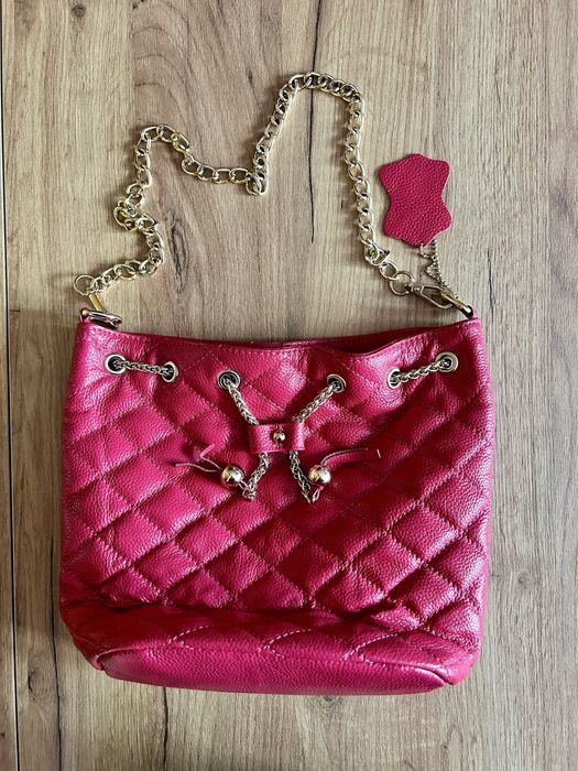 Червона сумочка з натуральної шкіри