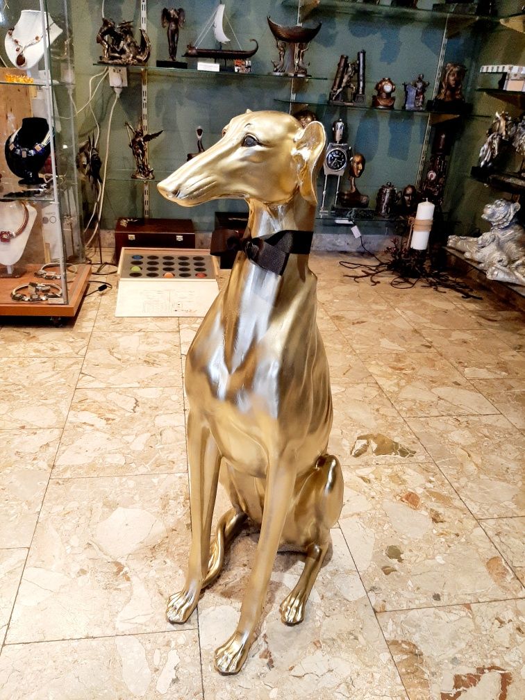 Złota figurka psa  wys. 79 cm