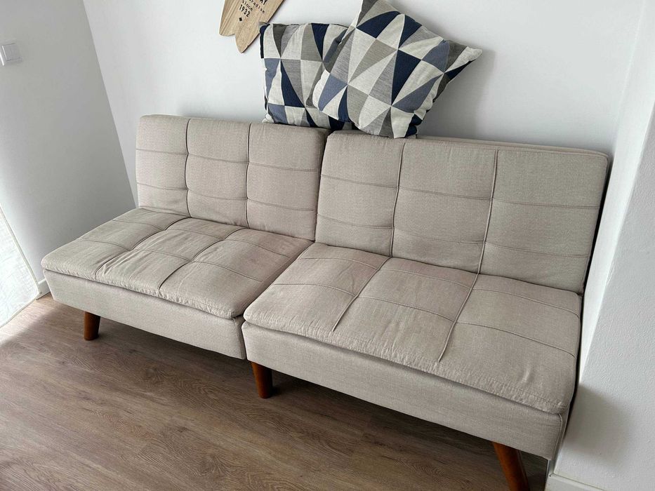 Sofa (can be unfolded as bed)