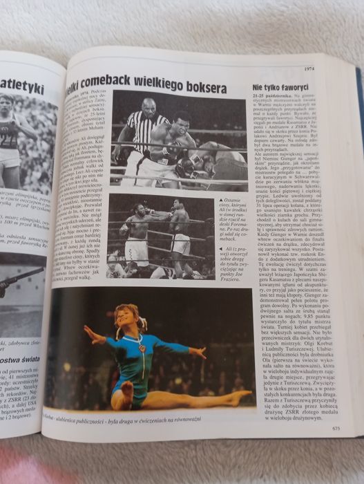 Sprzedam starą kronikę sportu