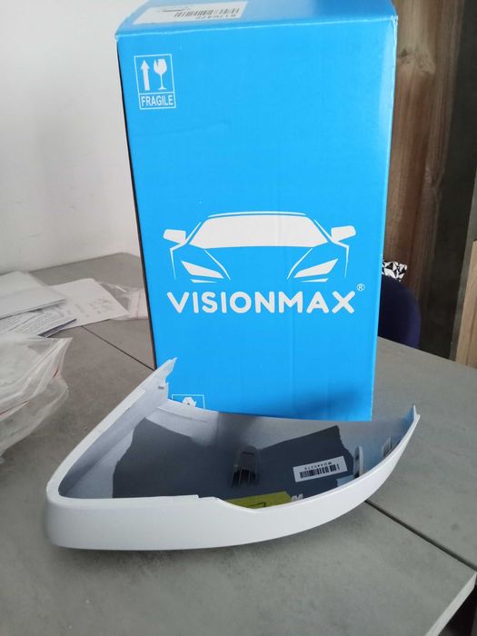 Vendo capa para retrovisor lado direito de Volkswagen