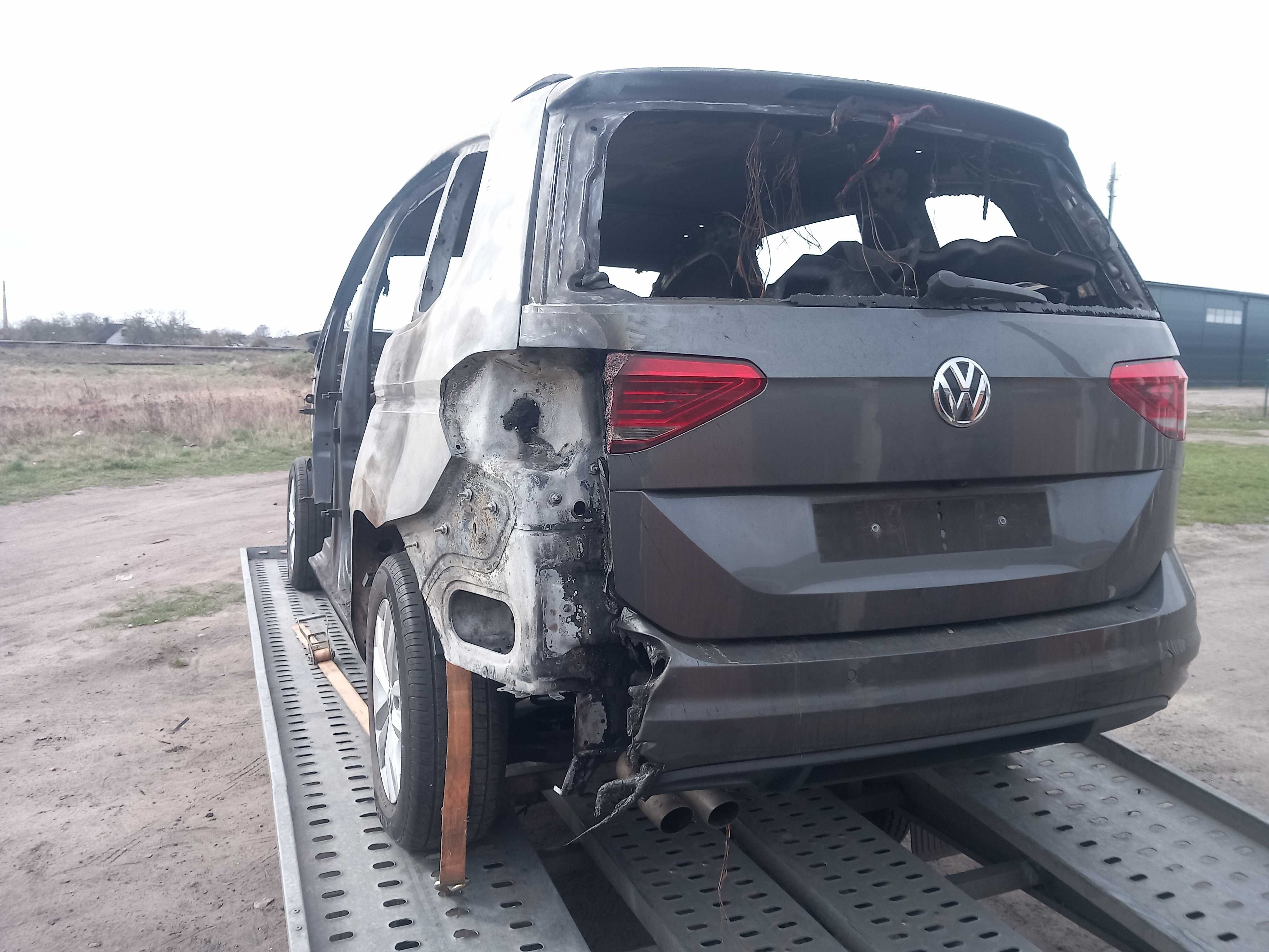 Słupek, próg, ćwiartka, drzwi Touran 5TA