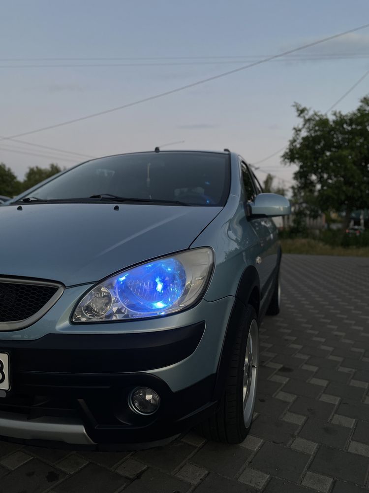 Авто Hyundai Gets Cross 2006