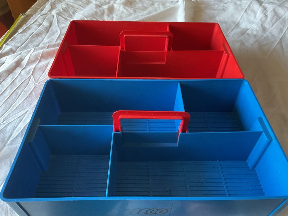 Caixas anos 70 da Lego para arrumação de peças