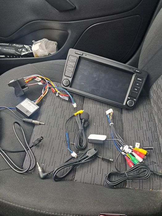 Штатная магнитола Шкода октавия а5 VAG