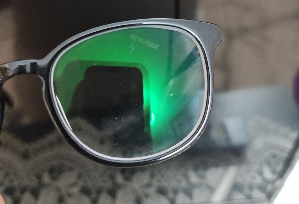 Продам окуляри, оправа Guess, лінза Kodak