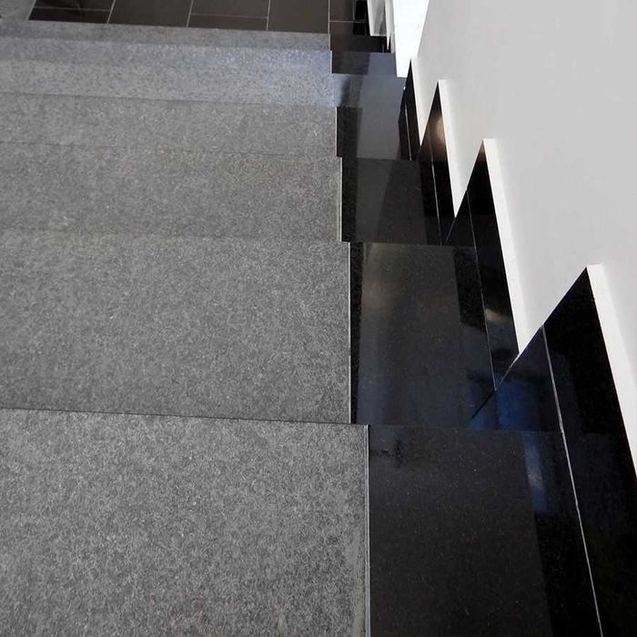 Płytki,Parapety i Stopnie Granit G684 Black Pearl Płomieniowany