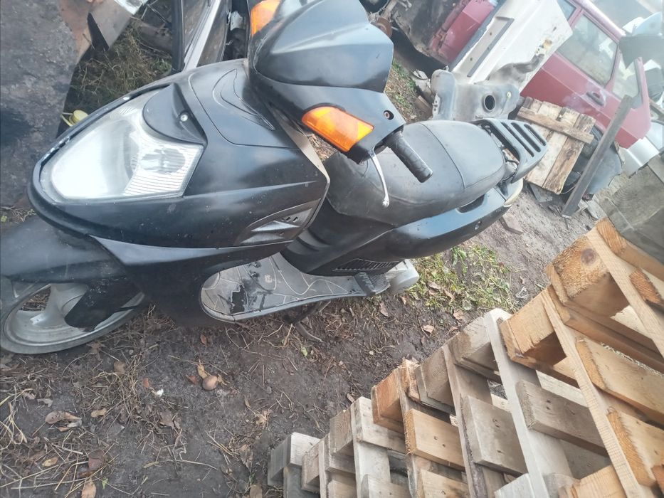 Продам скутир 150кб