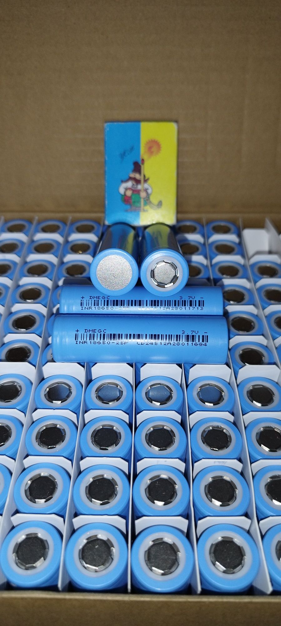 Акумулятор високотоковий Dmegc 25p 2500mAh 13mOm 30A перепаковка АКБ