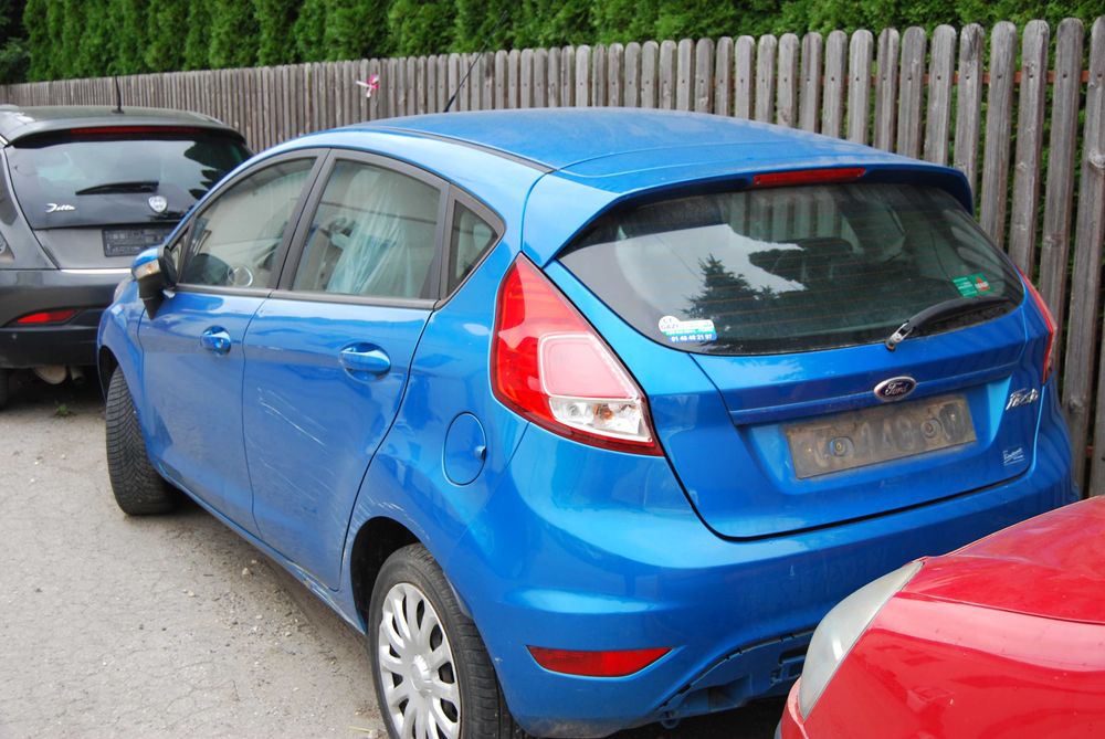 Części z auta: Ford Fiesta mk7 1,25b Duratec  2013r 5d