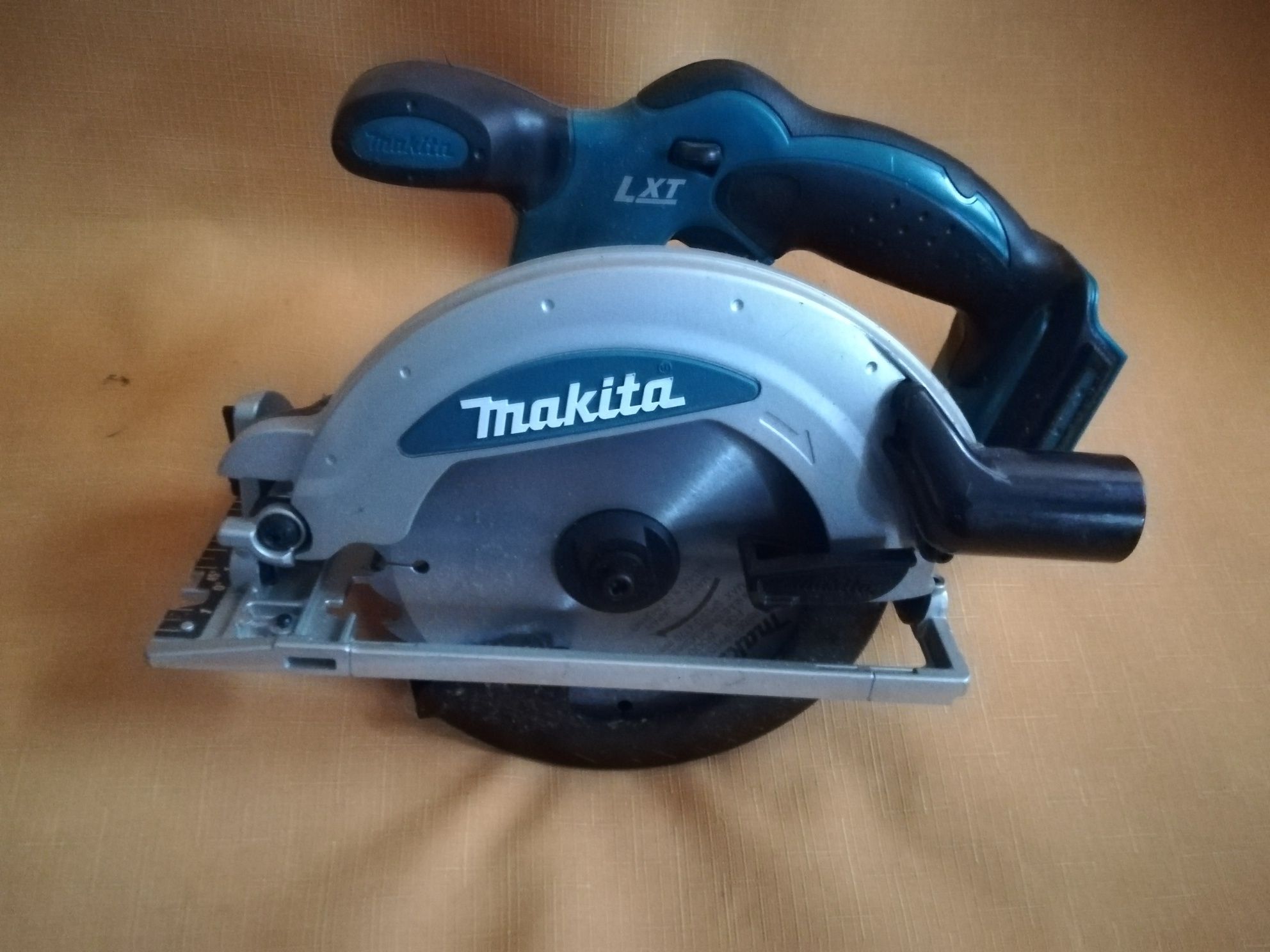 Makita BSS 610 pilarka 18v fi 165mm