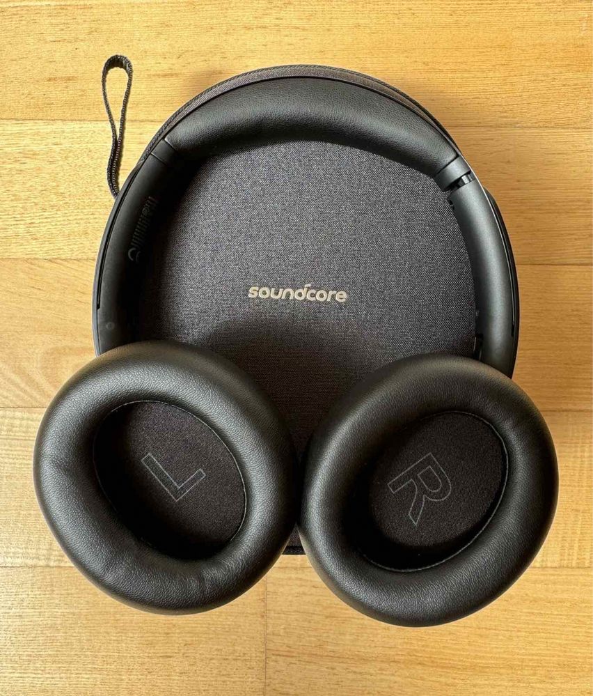 Навушники Anker Soundcore Life Q30 Wireless.