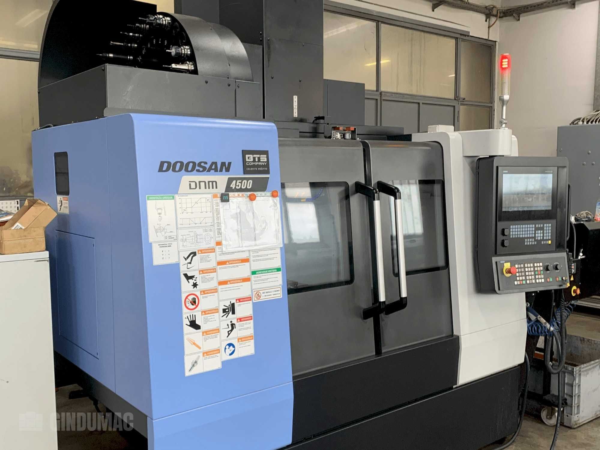 Centrum obróbcze DOOSAN DNM 4500 z wyposażeniem – tylko 2850 h (2020)