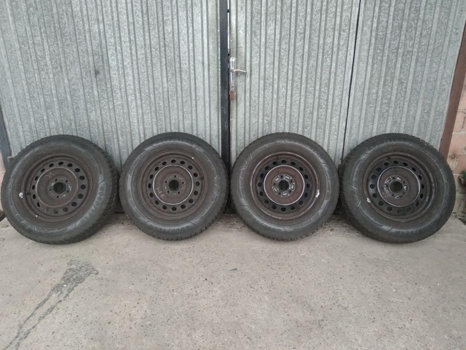 Продам диски R16 5X114,3 та шини R16 215/70 Good Year Ultra Grip