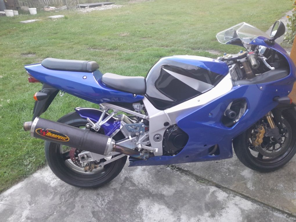 Sprzedam doinwestowane suzuki gsxr 1000