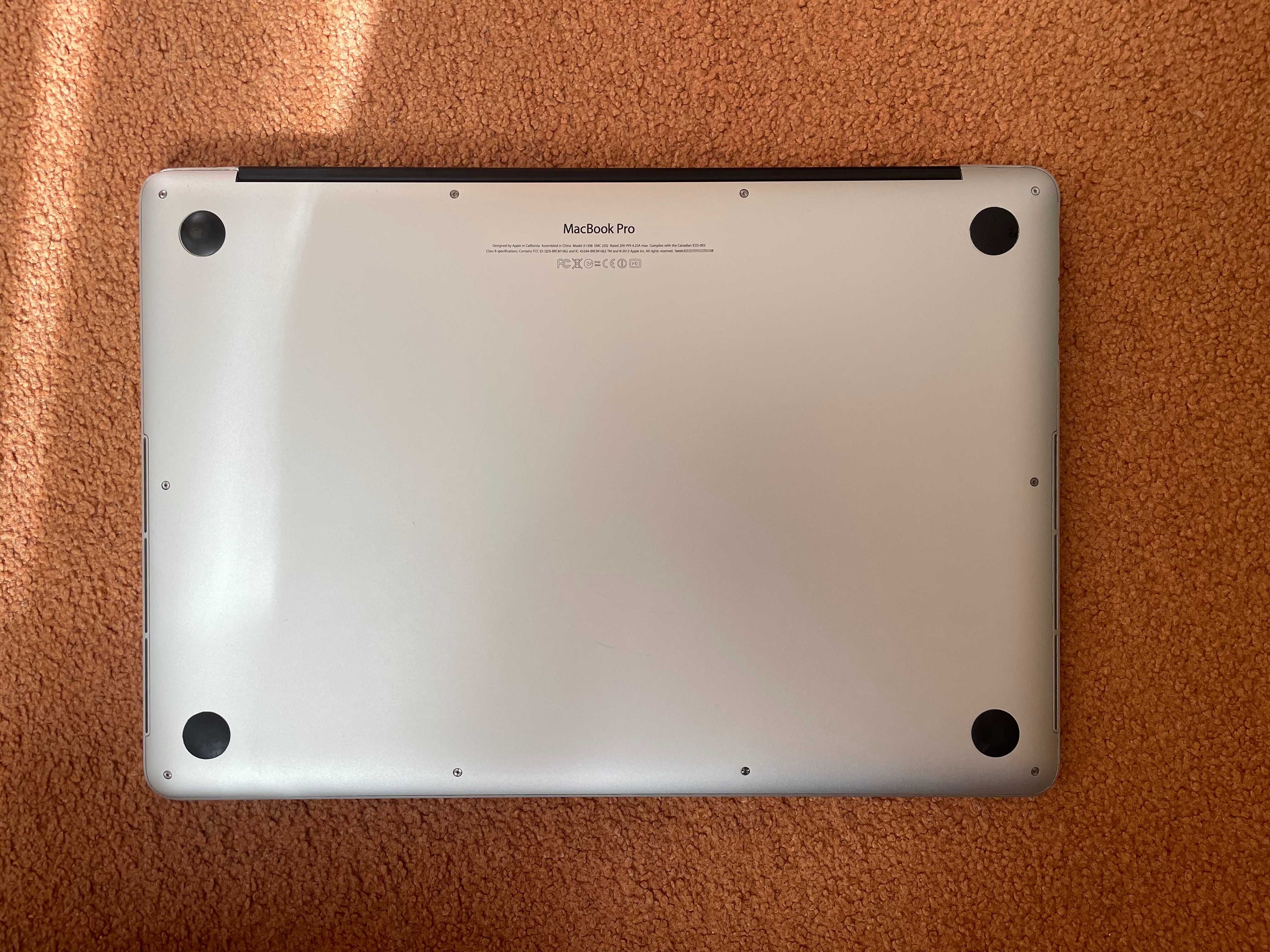 MacBook Pro 15” (late 2013) 16 gb RAM i7 4 core