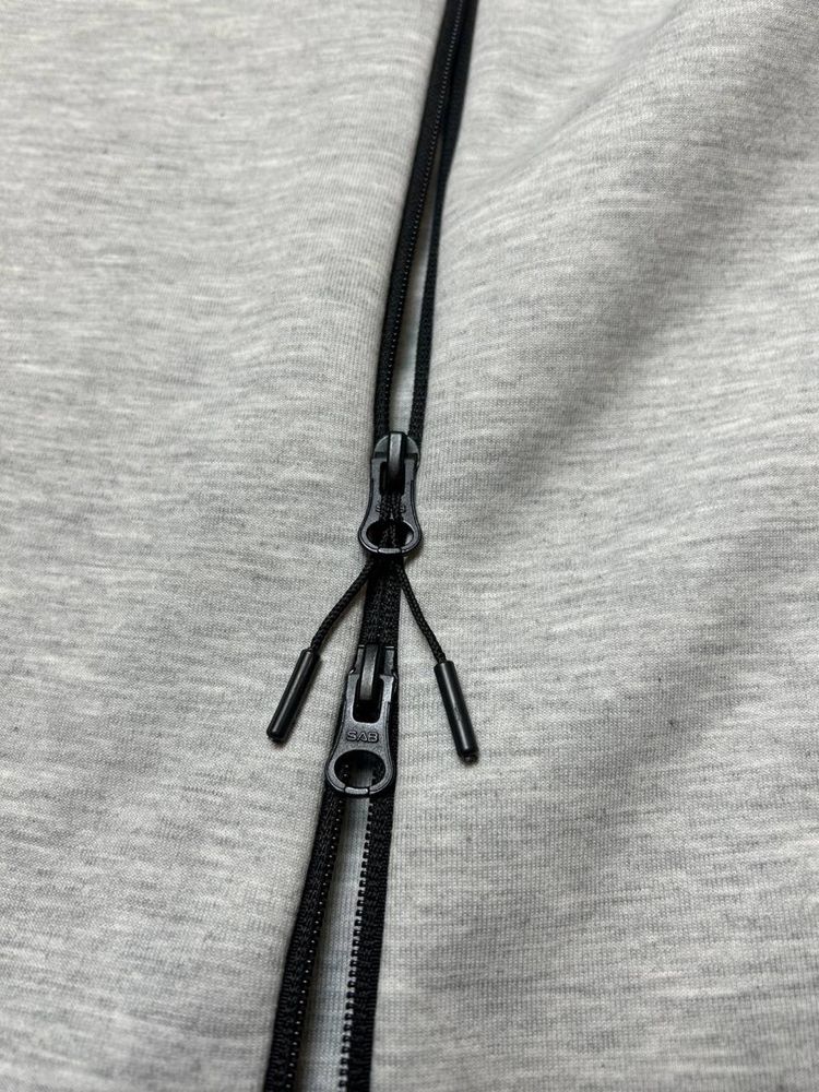 Зіпка Nike tech fleece