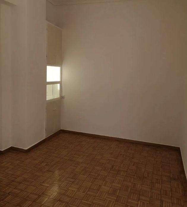 Продаж 1 кімн.квартири Греція, центр Афін біля метро Аттікі