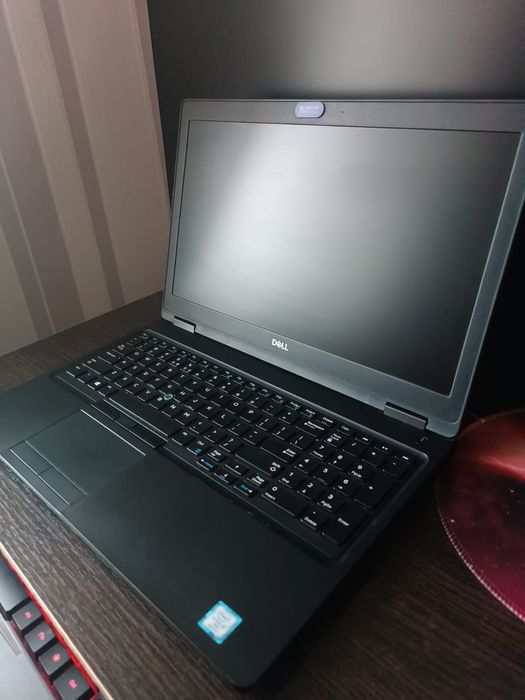Dell latitude 5590 core i5-8350U 8гб