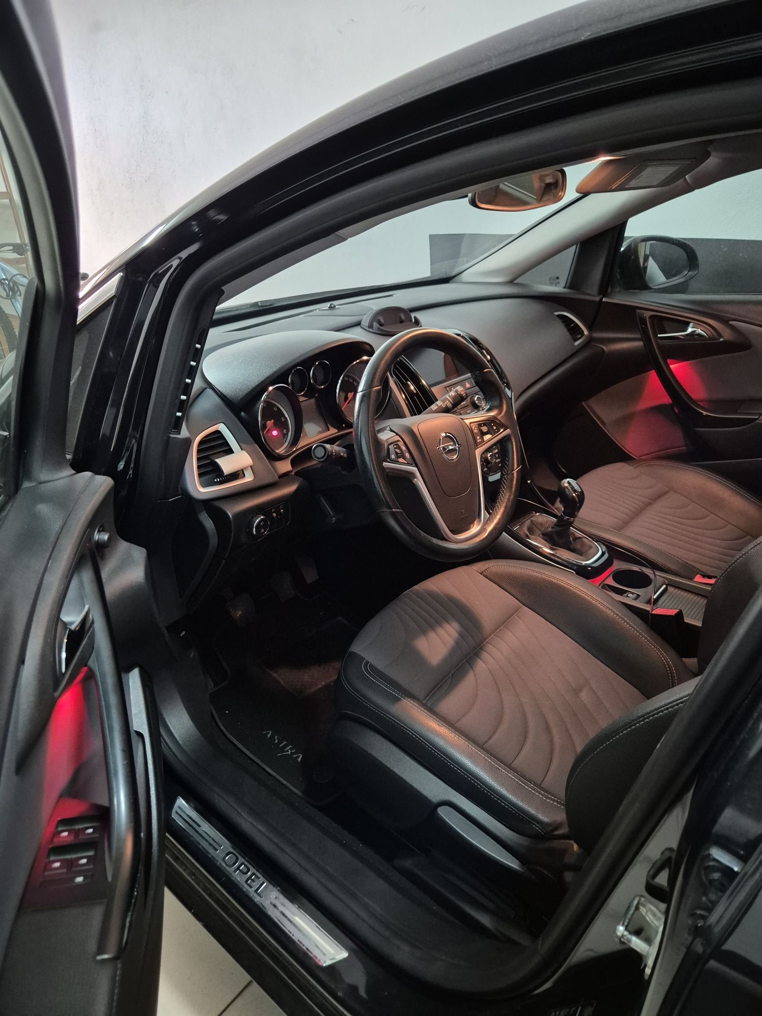Opel Astra 1.6 CDTI 136cv