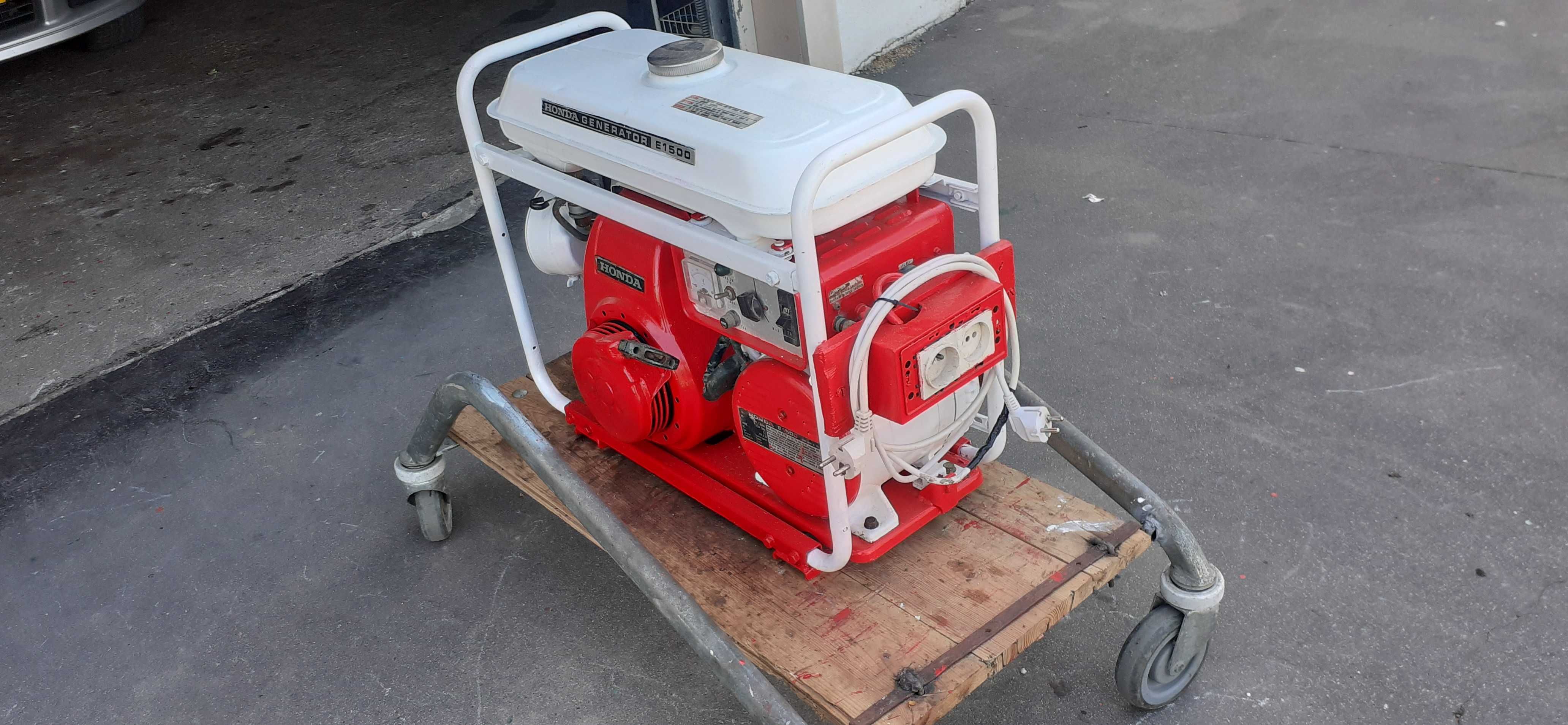 gerador honda 220v/ 1500w verdadeiros (ainda bobinado a cobre)