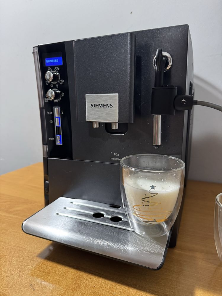 Ekspres Siemens EQ5 Macchiato Po Gruntownym Serwisie Gwarancja
