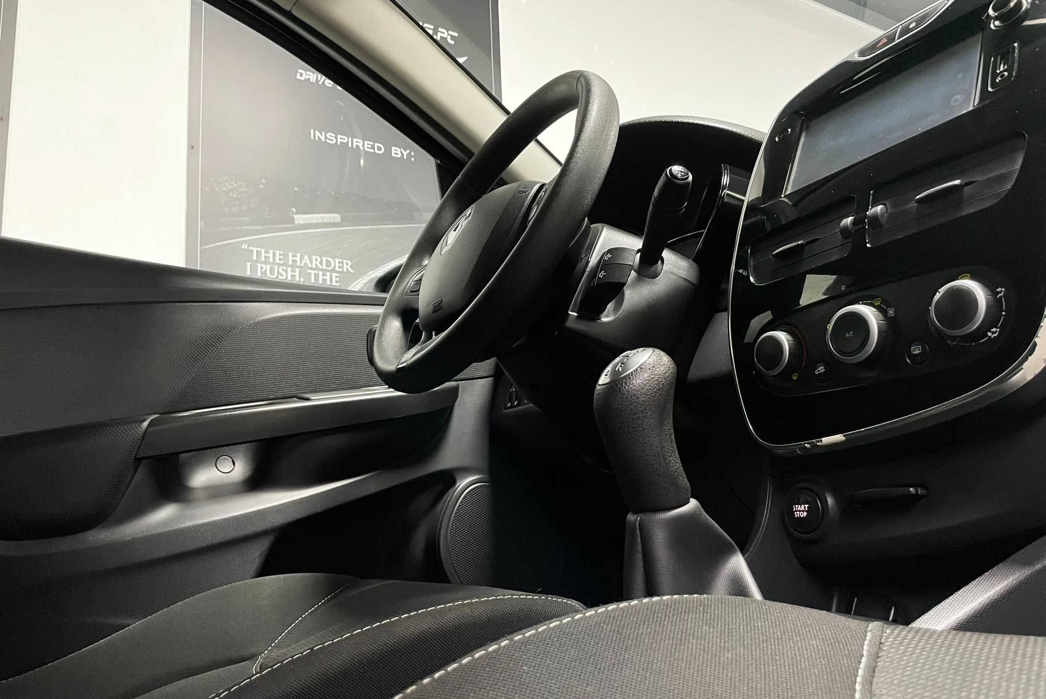 Renault Clio 0.9 TCe Limited Nacional