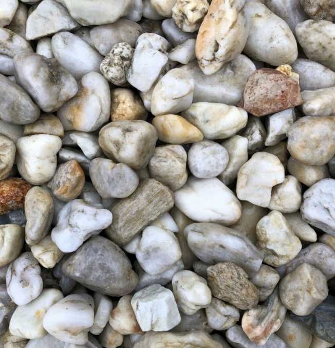 kamień ogrodowy kruszywo kora dalmatyńczyk otoczak biały kamienie