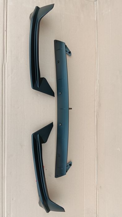 Губа сплітер  спойлер переднього бампера Тесла MY 20-24р. чорний мат