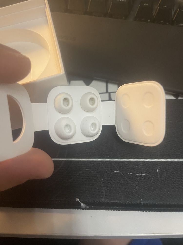 AirPods Pro 1 Gen Magsafe