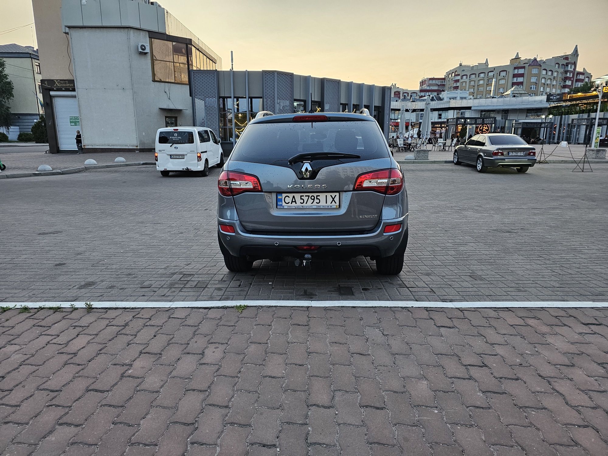 Легковий автомобіль