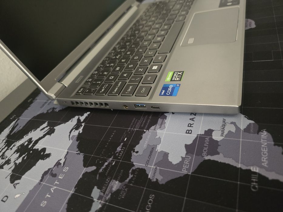 Laptop Acer Predator Triton 300 SE/RTX 3060/i7-12700H/16GB/1TB