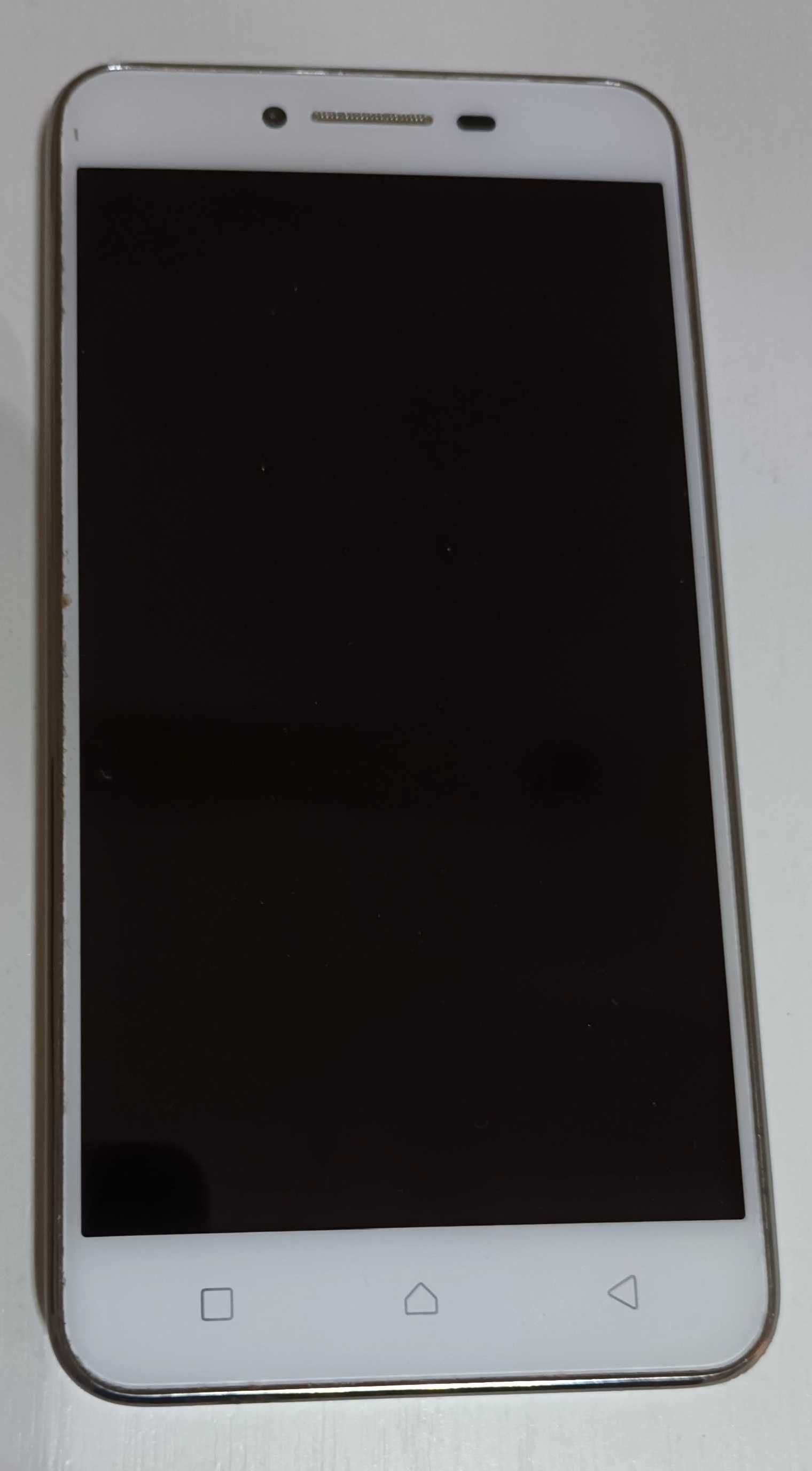 Smartphone Lenovo a-40  2019r. Dwie sztuki po 200 zł. Do negocjacji