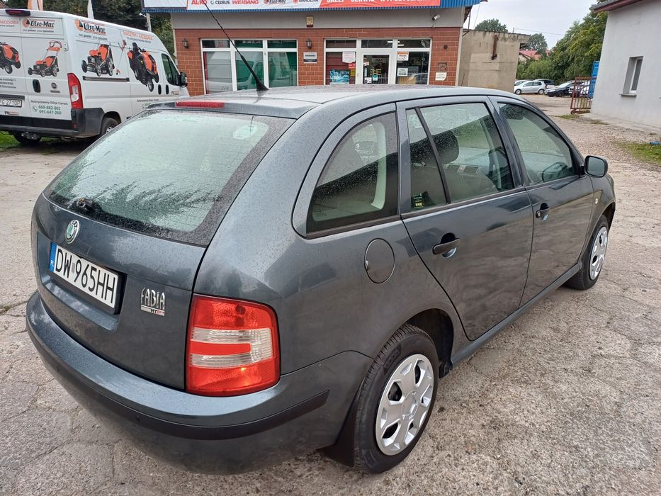 Skoda Fabia 2004r 1.2cm benzyna 64KM super stan