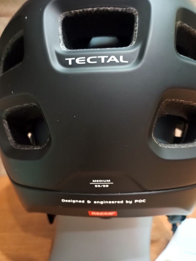 Kask rowerowy POC Tectal z technologią RECCO